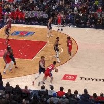 半岛体育-恩比德达成7000分里程碑 个人高光却难掩球队挣扎